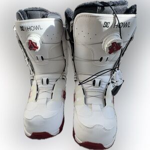 DC Phantom X Howl snowboard boots